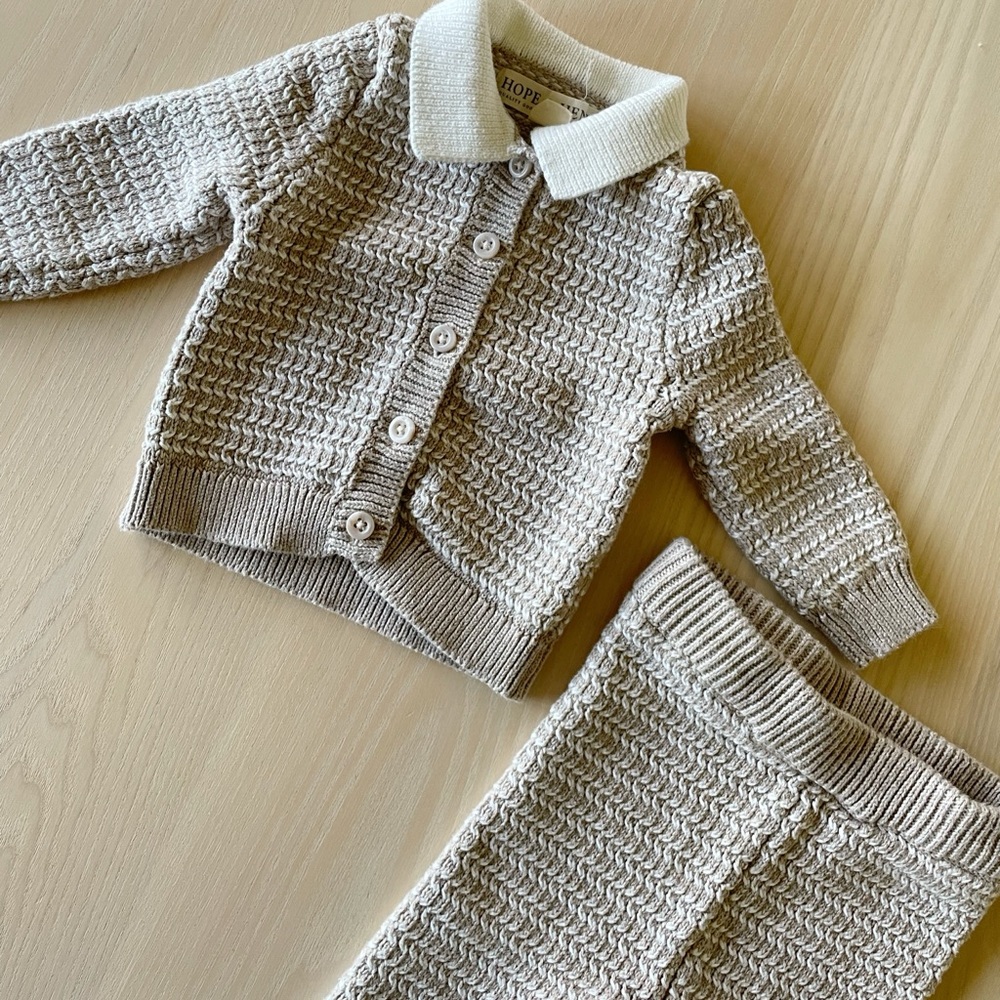 Hope and Henry Cardigan Sweater and Pant Knit Set | 3-6 months EUC